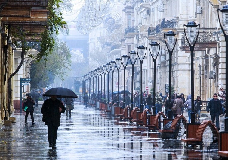 Завтра в Баку ожидаются дожди и сильный ветер