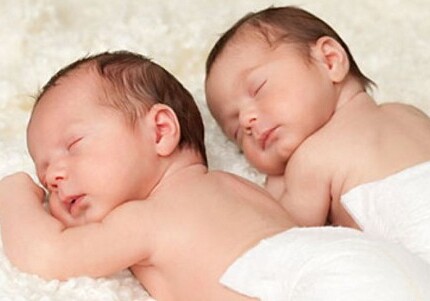 В январе-марте в Азербайджане родились 708 близнецов
