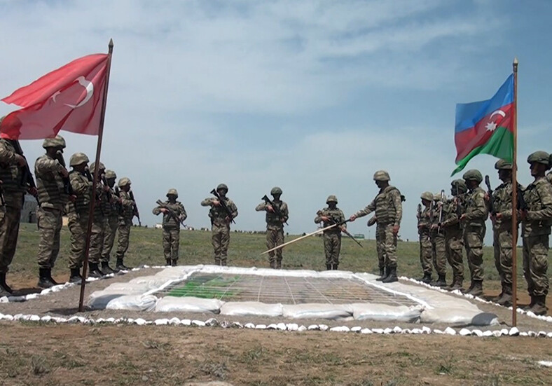 Проведены тактические учения с участием азербайджанских и турецких военнослужащих (Фото-Видео) 