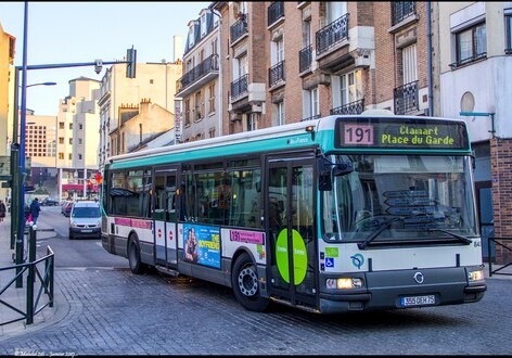 В Париже общественный транспорт станет бесплатным