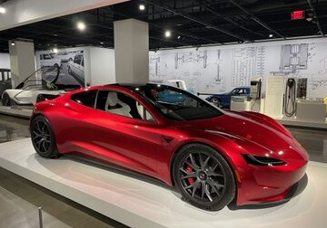 Tesla Roadster 2 может получить звание самого быстрого автомобиля планеты