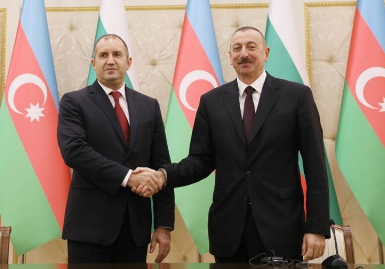 Президент Болгарии поздравил главу Азербайджана