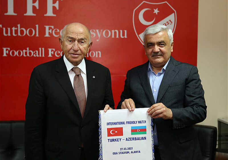 Ровнаг Абдуллаев встретился с президентом федерации футбола Турции (Фото)
