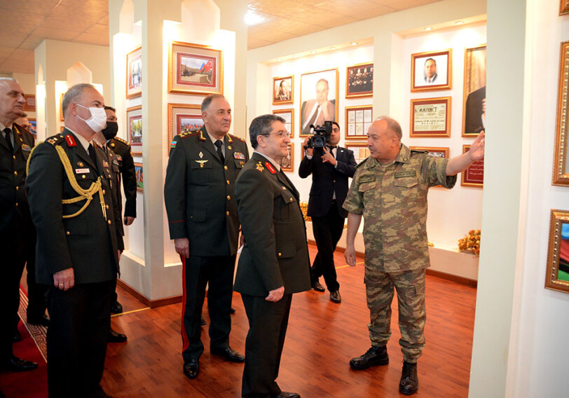 В Баку проходит 13-е заседание Азербайджано-турецкого военного диалога высокого уровня (Фото)