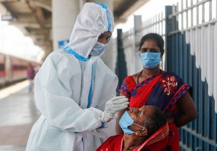 В Индии число заразившихся COVID-19 приблизилось к 29 млн