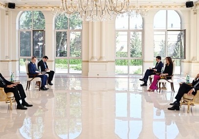 Президент Ильхам Алиев принял верительные грамоты посла Италии (Фото-Обновлено)