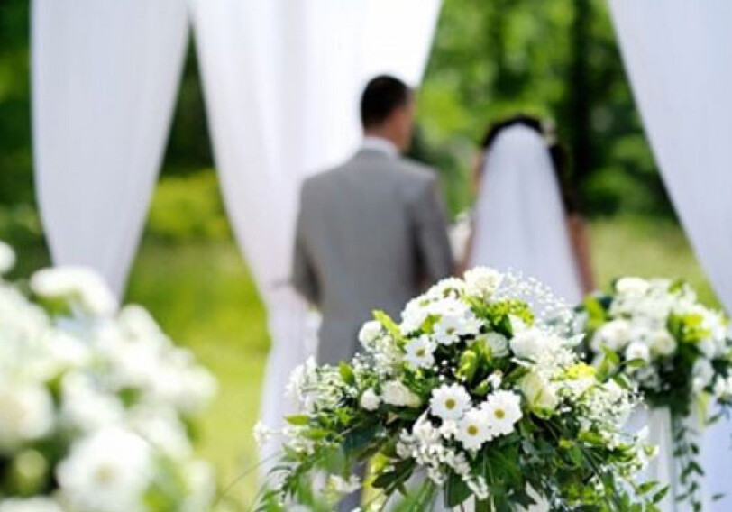 В Азербайджане обсуждается вопрос проведения свадеб на открытом воздухе