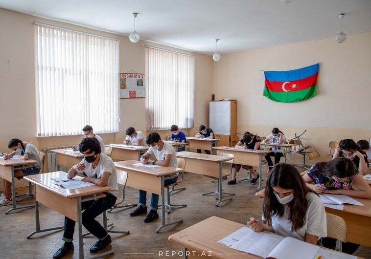 Сегодня в Азербайджане около 24 тысяч учащихся 9-х классов сдают выпускной экзамен