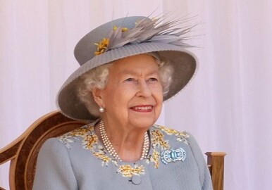 Елизавета II второй раз за 69 лет пропускает важное событие