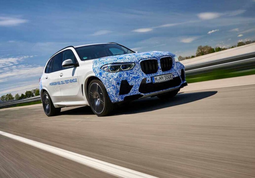 Автомобили BMW с водородными двигателями начали испытывать на обычных дорогах