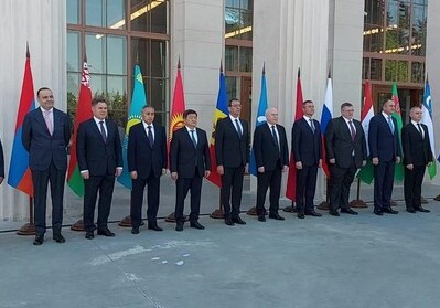 Делегация Азербайджана приняла участие в заседании Экономического совета СНГ (Фото)