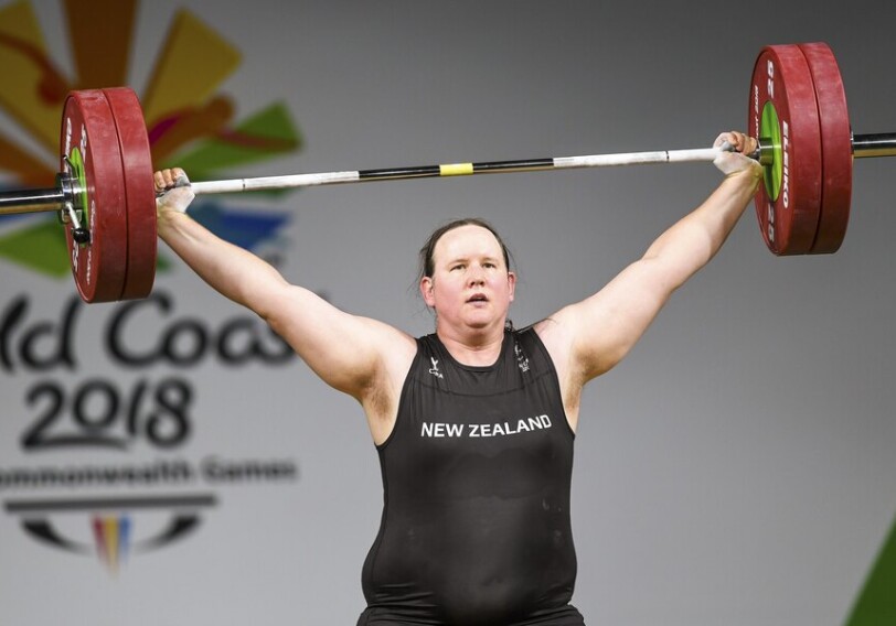 На Олимпиаде в Токио впервые выступит трансгендерная женщина - 43-летнюю штангистку официально включили в сборную Новой Зеландии