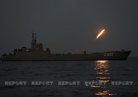 На учениях ВМС Азербайджана выполнены ночные стрельбы (Фото)