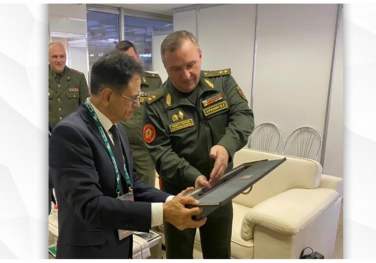 Мадат Гулиев встретился с министром обороны Беларуси (Фото)