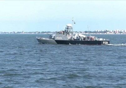 ВМС Ирана проводят учения в Каспийском море