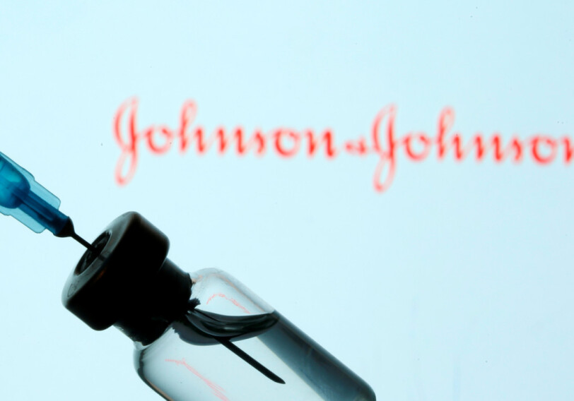 Johnson & Johnson сообщила, что ее вакцина надежно защищает от штамма «Дельта»