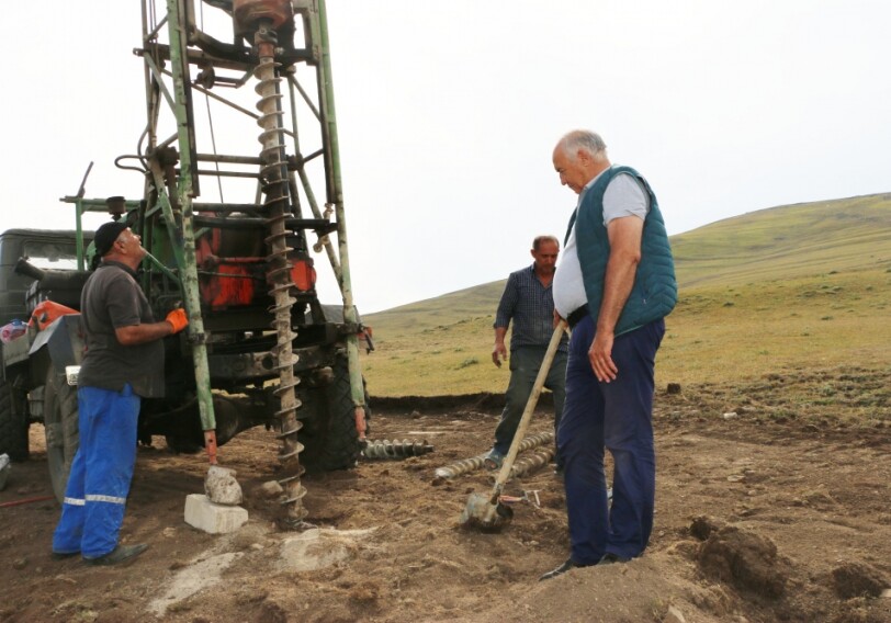 В Азербайджане устанавливают новые сейсмические станции (Фото)