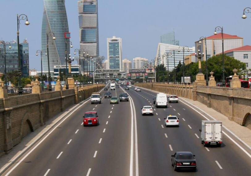 Движение автомобилей на главном проспекте Баку будет частично ограничено с сегодняшнего дня до 12 июля (Видео)