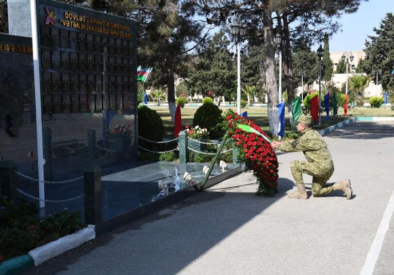 Состоялось открытие мемориальной доски в честь шехидов Отечественной войны (Фото)