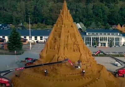 Самый высокий в мире замок из песка построили в Дании (Видео)