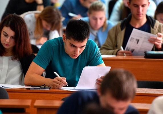 В Азербайджане начинается процесс перевода студентов