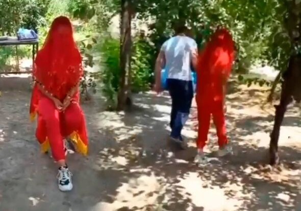 В Азербайджане 15-летнюю девочку выдали замуж (Видео)