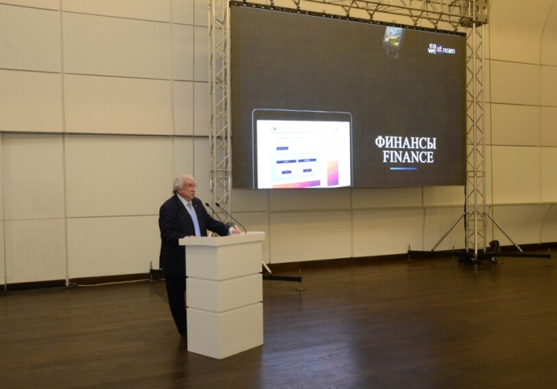 В Баку состоялась презентация информационного портала eastweststream.com (Фото)