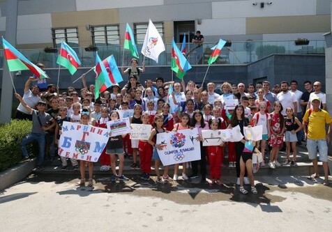 Спортивные гимнасты Азербайджана отправились в Токио (Фото)