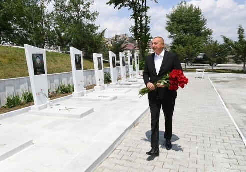Президент Азербайджана посетил Аллею шехидов в Дашкесане (Фото)