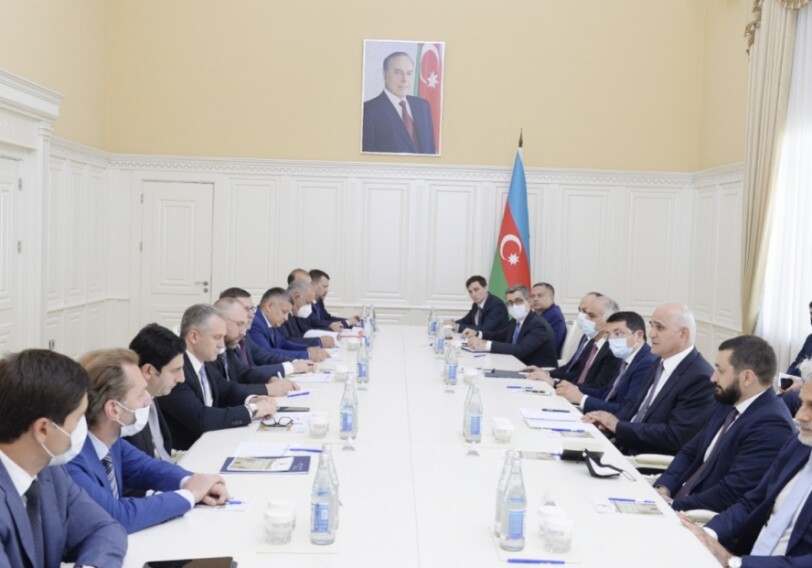 Обсуждены связи между Азербайджаном и Россией в сфере экономики (Фото)