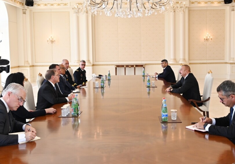 Президент Ильхам Алиев принял делегацию во главе с губернатором штата Оклахома США (Фото-Обновлено)