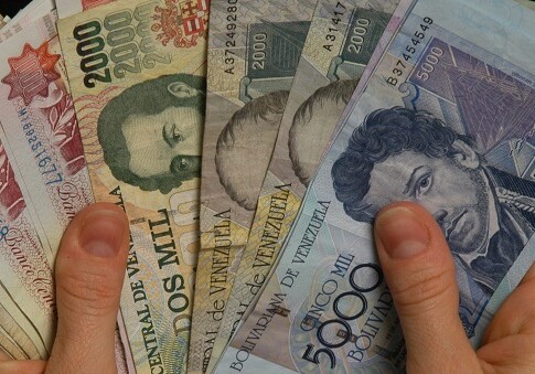 Боливар выдержит: власти Венесуэлы введут цифровую национальную валюту