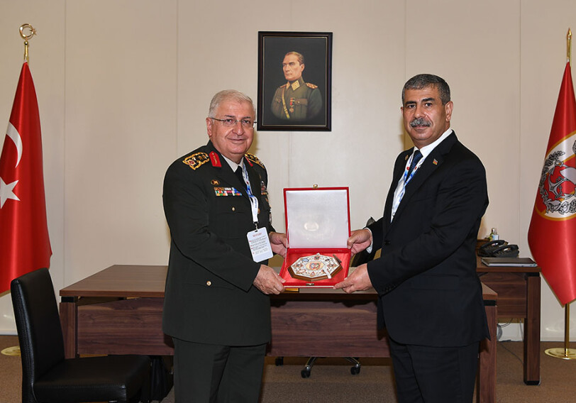 Состоялась встреча министра обороны Азербайджана с начальником Генштаба Турции(Фото)
