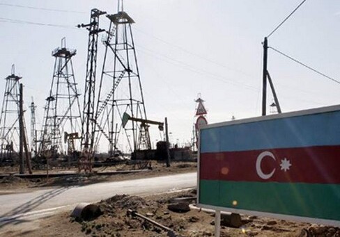 Азербайджан в январе-июне экспортировал нефти на $6,3 млрд, газа - на $1,45 млрд