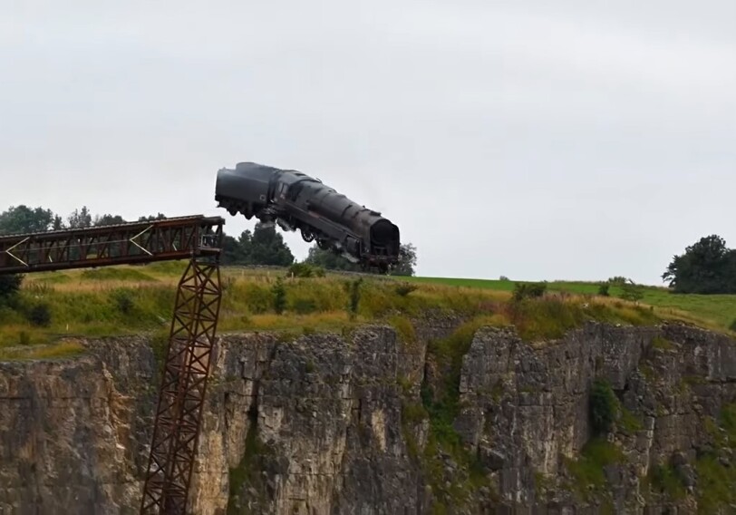 Появилось видео крушения поезда со съемок фильма «Миссия невыполнима-7»