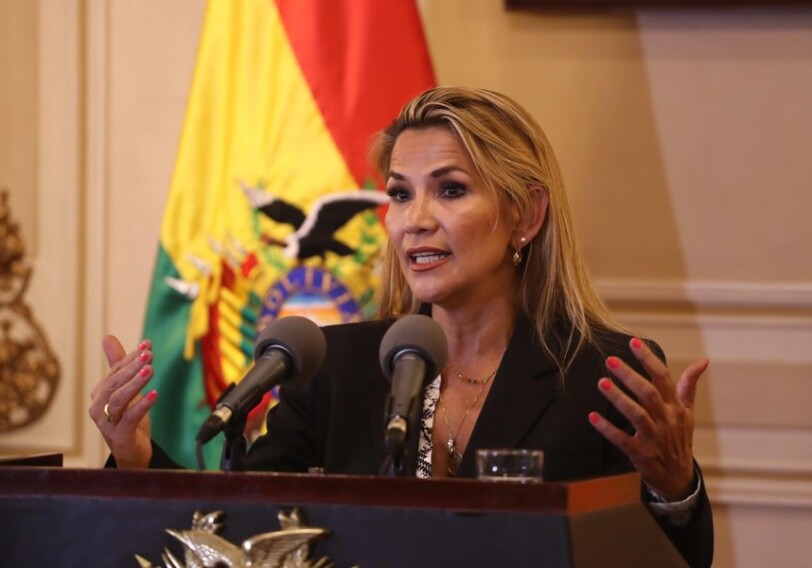 Экс-президент Боливии Жанин Аньес в тюрьме пыталась покончить с собой