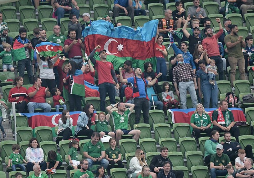 Азербайджанские фанаты смогут посещать выездные матчи «милли» и «Карабах»