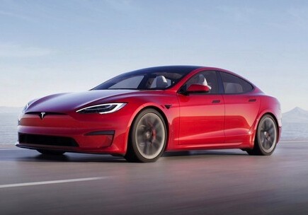 Электрокар Tesla Model S Plaid стал самым быстрым в мире (Видео)
