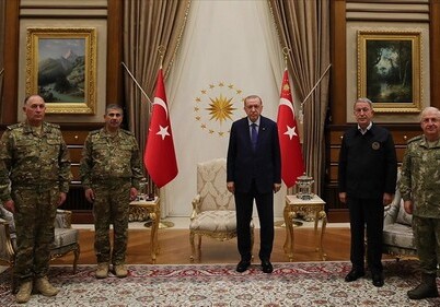 Президент Турции принял министра обороны Азербайджана