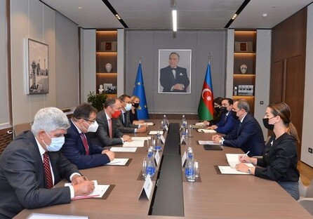 Джейхун Байрамов встретился со спецпредставителем ЕС на Южном Кавказе (Фото)