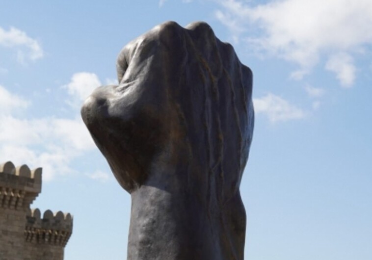 Состоялось открытие памятника «Железный кулак» (Фото)
