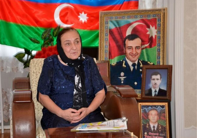 Мать генерала Полада Гашимова, ставшего шехидом, обратилась к азербайджанским военным в Шуше