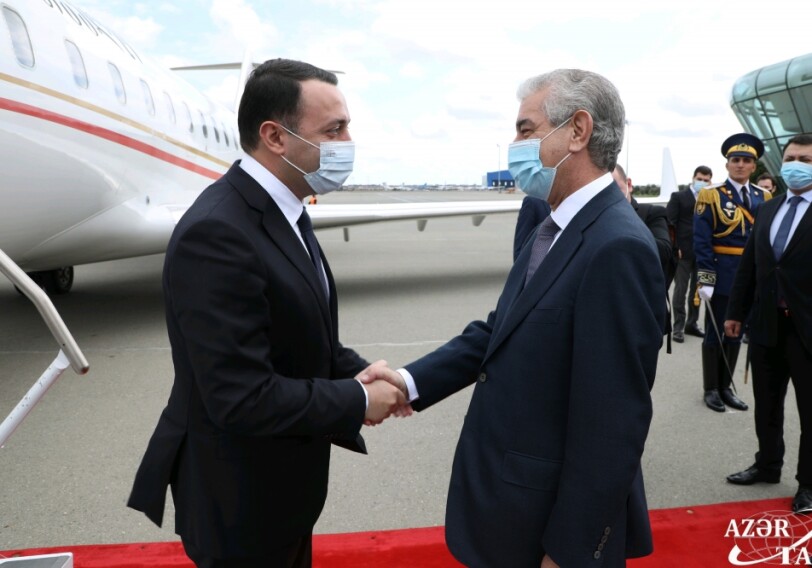 Премьер-министр Грузии Ираклий Гарибашвили прибыл с визитом в Азербайджан (Фото)
