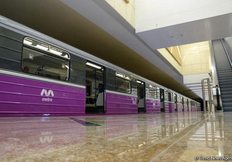 Обнародованы время работы и график движения поездов метро Баку в выходные дни