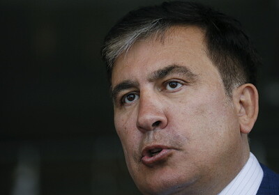 Саакашвили объявил голодовку - Президент Грузии заявила, что никогда не помилует Саакашвили