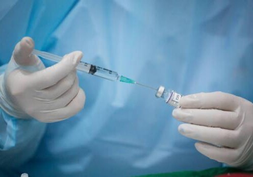 В Азербайджане разрешили прививку вакциной Pfizer подросткам от 12 до 15 лет
