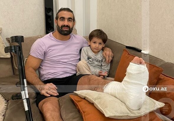 Рафаэль Агаев сломал ногу и не поедет на ЧМ (Фото)