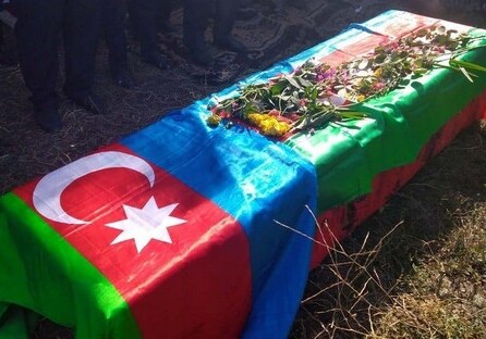 Азербайджанский солдат погиб от пули армянского снайпера