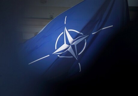 Россия приостановила работу своего постпредства при НАТО