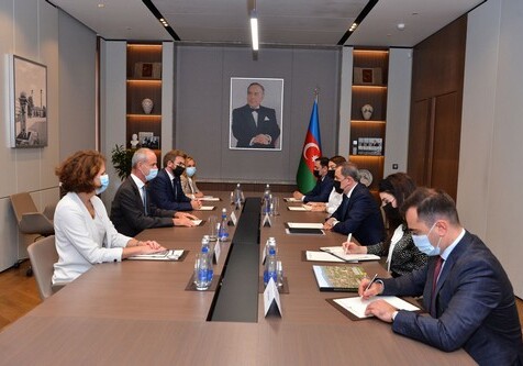 Глава МИД Азербайджана встретился с вице-президентом МККК (Фото)